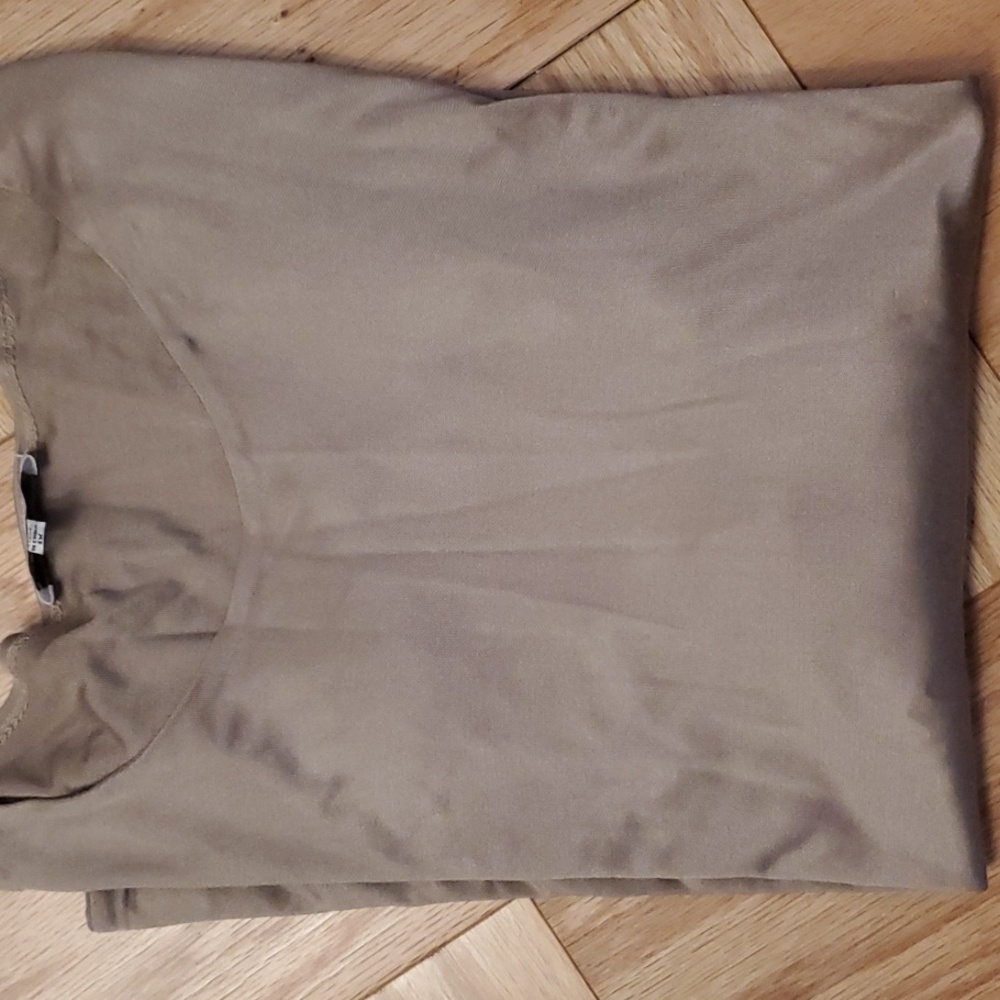 Emmelle Silk Tee - Picture 3 of 11
